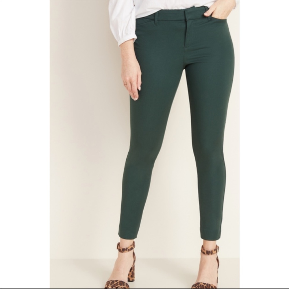 Old Navy Pixie Ankle Crop Pants